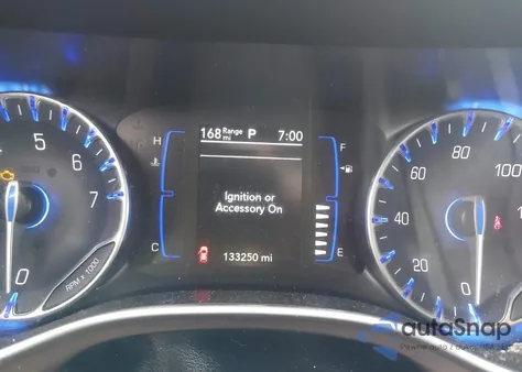 2020 Chrysler Voyager Lxi из США, поврежденный, VIN 2C4RC1DG0LR148591